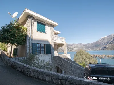 Magnificent villa with a fireplace on the first line with views of the Bay of Kotor